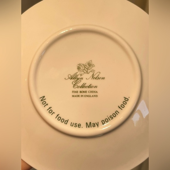 Royal Kendal English Rabbit Plate The Sheila Mannes Abbott Collection 4.75"W Fin - Picture 11 of 11